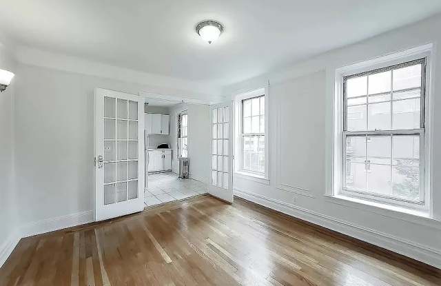 400 East 75th Street photos photos