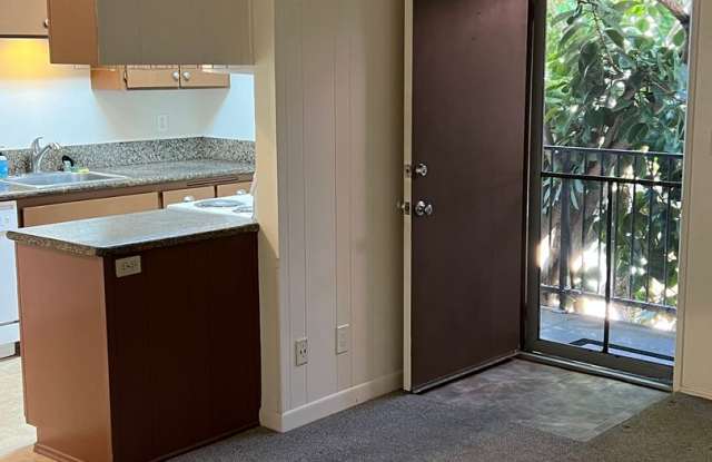 Port Au Fina (Saratoga Ave.) photos photos