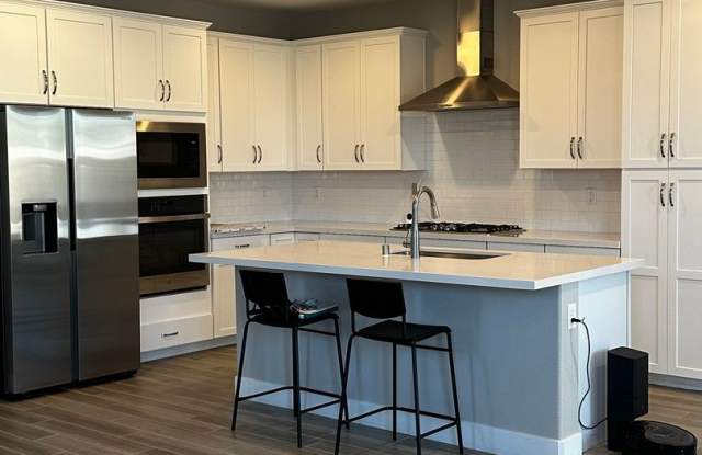 Modern 2-Story Home Built in 2023 – Move-In Ready! photos photos