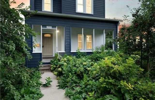 2559 Aldrich Avenue S photos photos