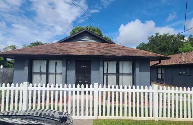 Room for rent. private bedroom with shared bathroom and kitchen photos photos