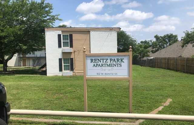 312 W Rentz photos photos