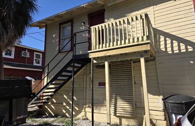 1040 7th St S - 1040 7th Street South, St. Petersburg, FL 33701