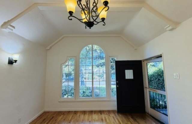 11914 Hartsook St Gallery 4