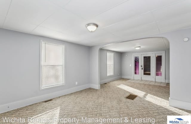 1244 S. Water Gallery 3