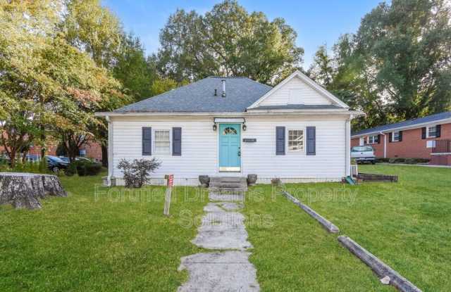 2003 Spring Garden St photos photos