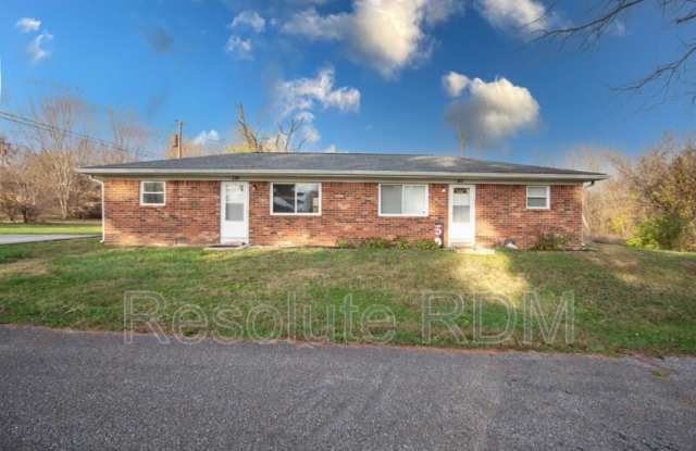 140 Wilson St. photos photos