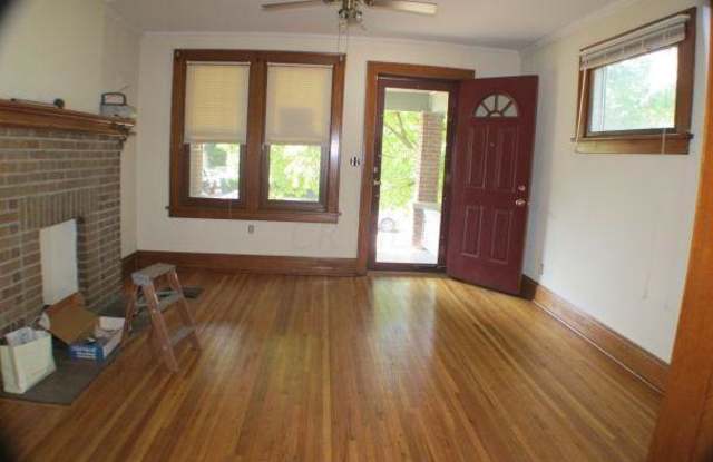 110 E Lakeview Avenue Gallery 2