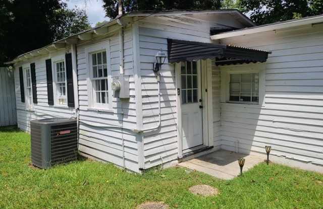 1256-b EBERHART AVENUE photos photos