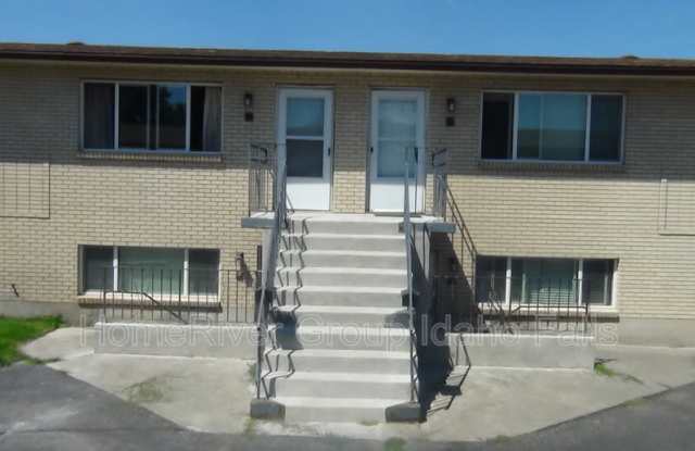 640 Hansen Ave photos photos