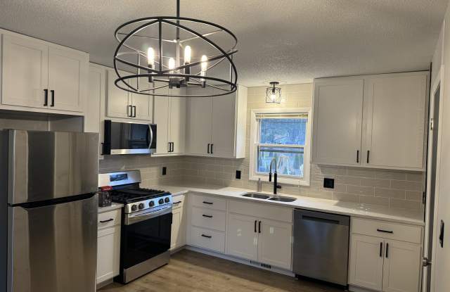 15392 David Ave photos photos