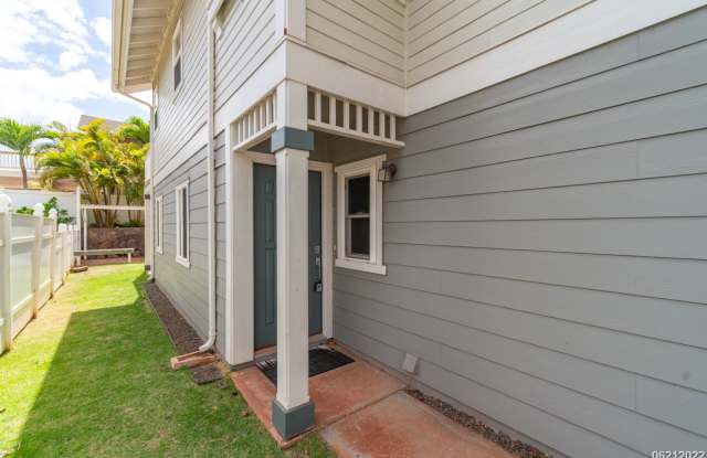 Beautiful & Quiet Ocean View Makakilo Single Family Residence Gallery 4
