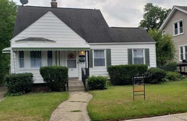 1261 PEARSON Street photos photos