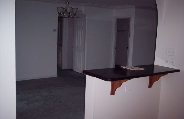 102 Swarthmore Drive  Unit F Gallery 4