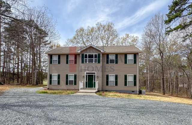 Zion Crossroads Colonial Rental 3Bed/2.5Bath photos photos