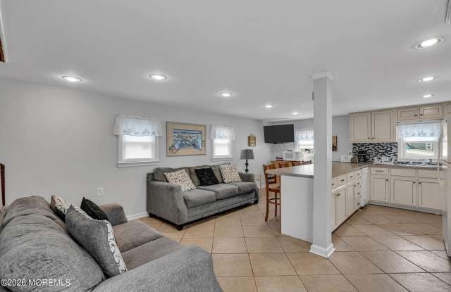 21 E Bay Way photos photos