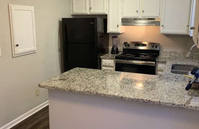 1083 Rock Creek Lane Gallery 3