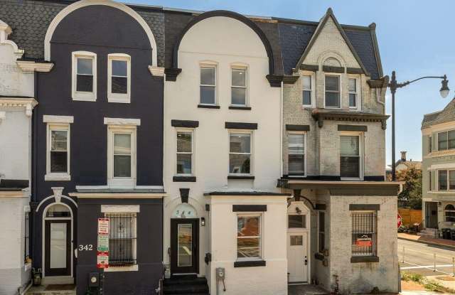 344 ELM Street NW Gallery 1