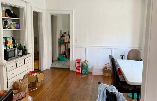 Spacious 6 Bed, 2 Bath Apartment – 17 Boulevard Terrace, Allston – 9/1/2027 Gallery 4
