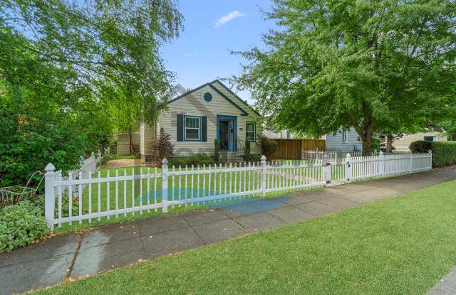 4 Bedroom 2 Bathroom Home with a Fully Fenced Private Back Yard Available in Coeur d'Alene! photos photos 4 Bedroom 2 Bathroom Home with a Fully Fenced Private Back Yard Available in Coeur d'Alene! photos photos