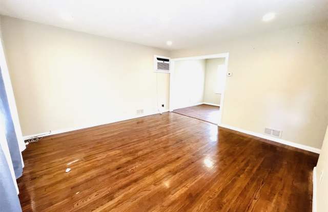 63 Cliff Drive Gallery 2