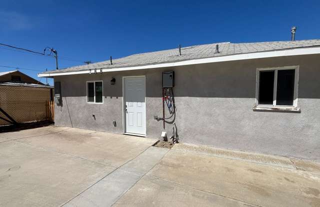 Desirable Two Bedroom, One Bathroom Home! photos photos
