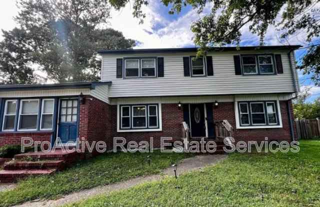 4505 MALLARD CRESCENT photos photos