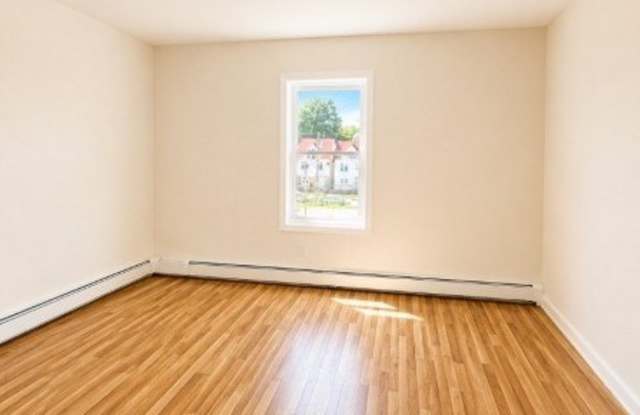72 N 13Th St 2 Gallery 4