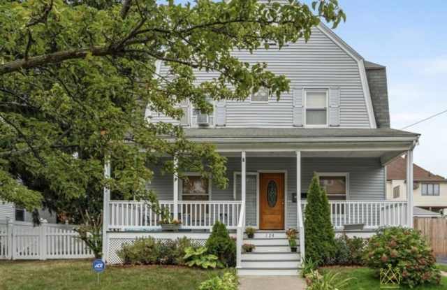 124 Sheridan Ave. photos photos