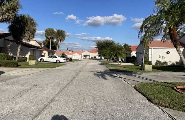 733 Carpenters Way - 733 Carpenters Way, Lakeland, FL 33809