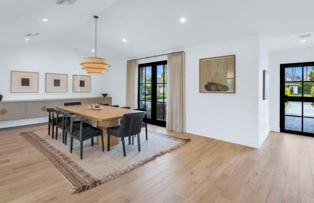 Rates Vary: $14,995 - $29,995 Gallery 4