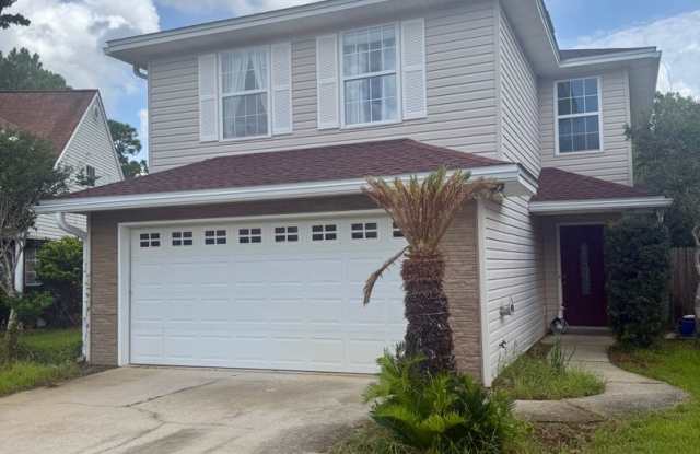Bright & Spacious 4 Bedroom Home Near Hurlburt Field! Gallery 3