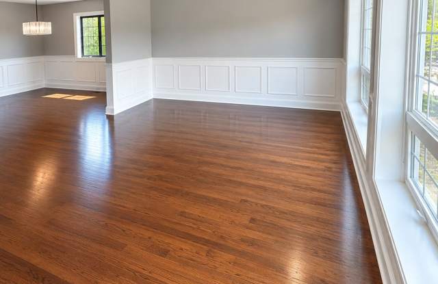 1327 South Fairfield Avenue - 1 Gallery 2