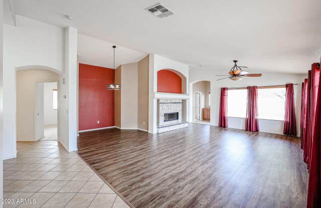 12643 S 175TH Avenue Gallery 2