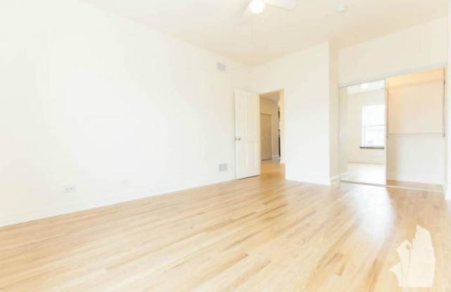 4440 N Sheridan Gallery 4