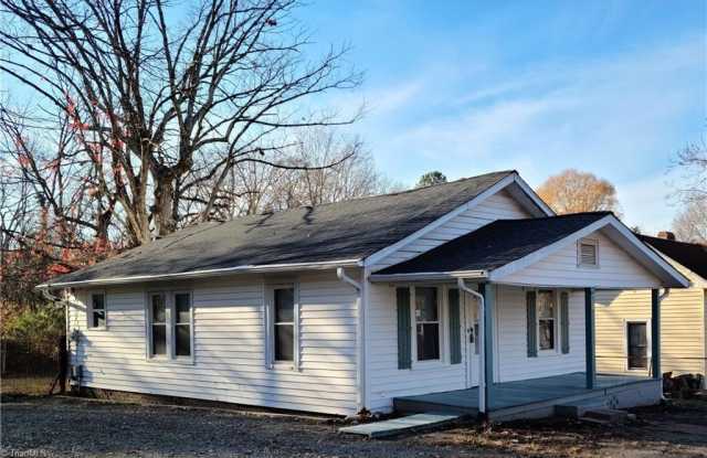 318 Woodlawn Street photos photos