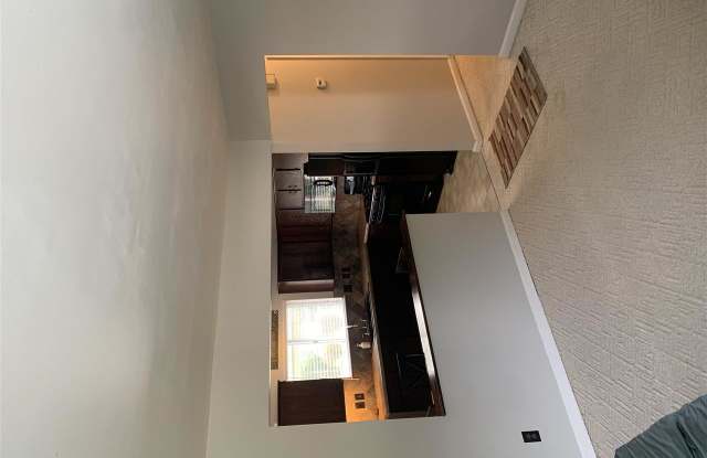 13738 Couwlier Gallery 4