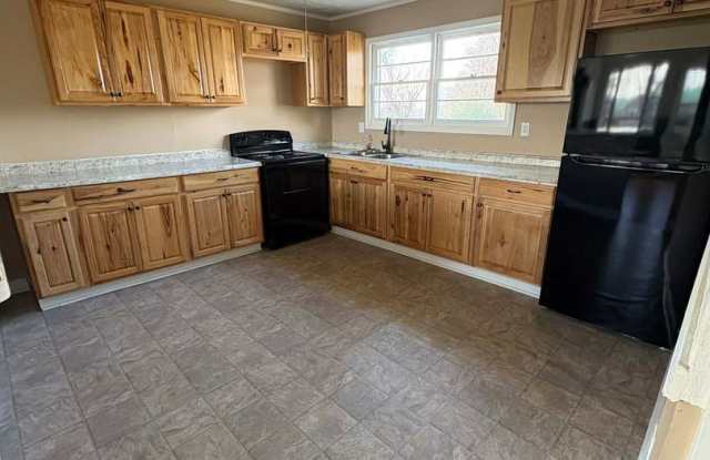 3BR home with basement! Gallery 4