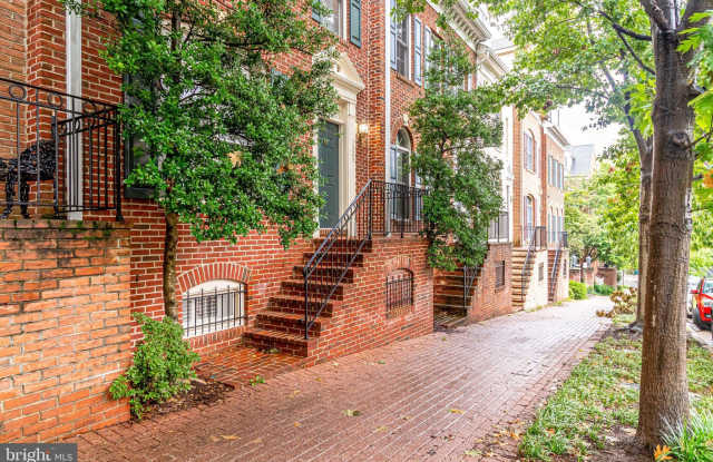 1323 N BARTON Street photos photos