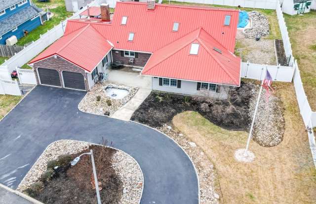 24 ROSE APPLE Road photos photos