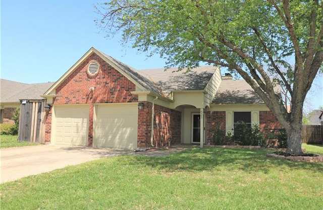 521 Myrtle Drive - 521 Myrtle Drive, Arlington, TX 76018