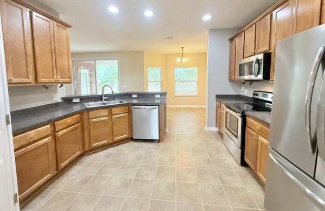 4607 Carmel Cir Gallery 3