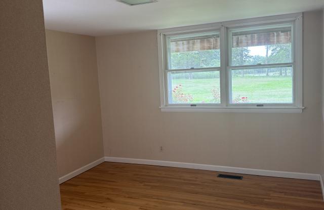25320 White Hall Road Gallery 3