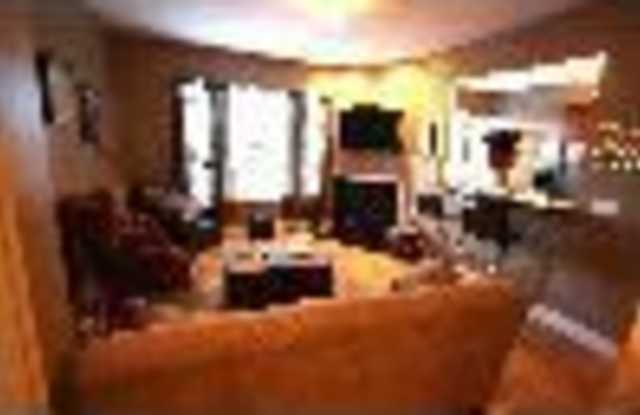 1216 W Thorndale Ave,#2 Gallery 3
