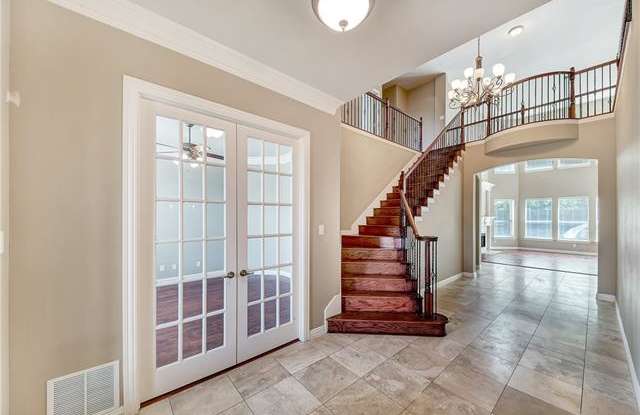 910 Siena Drive Gallery 3