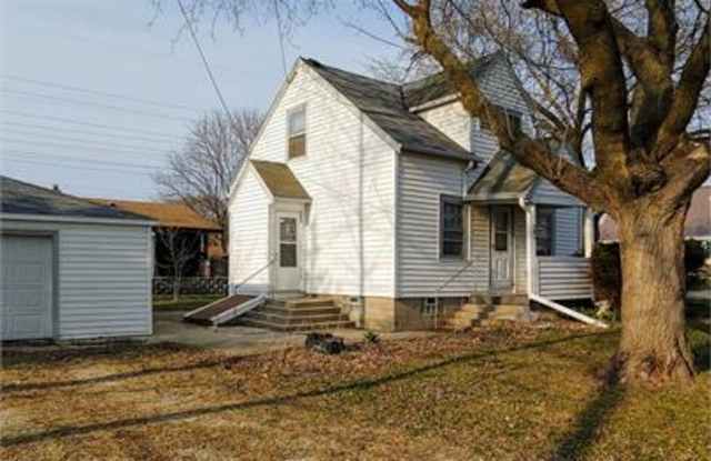 8900 West Plainfield Avenue photos photos