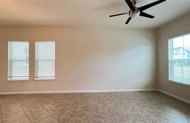 7867 Berkshire Oak Alley Gallery 2