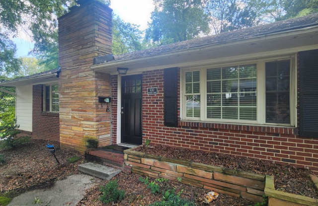 Inviting Brick Home For RENT in the Ardmore/Knollwood Manor Area! - 650 Bethany Court, Winston-Salem, NC 27103