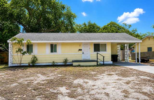 Opportunity in Lakewood Estates – Prime St. Pete Location with Huge Lot! photos photos