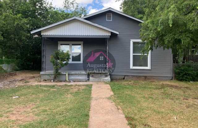Completely Remodeled 1 Bedroom Home! Gallery 1